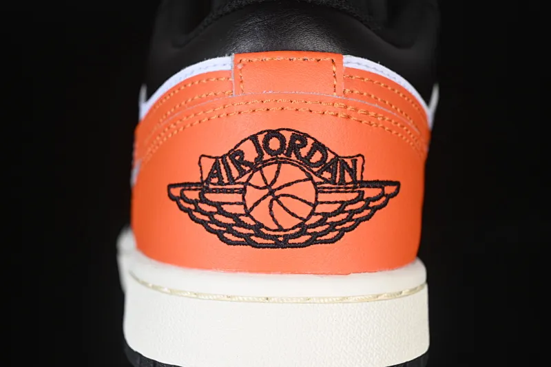 All categories Air Jordan Jordan series basketball shoes Air Jordan 1 Low G version pure original Air Jordan 1 Low AJ1 Joe 1 black and white orange low-top retro cultural basketball shoes 553558-081